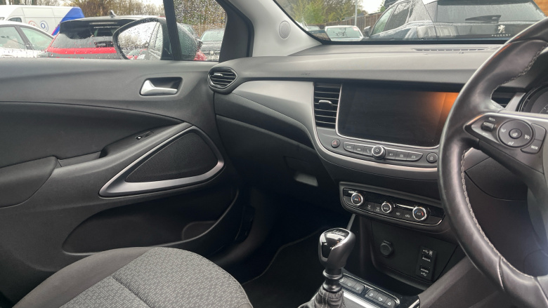 Vauxhall Crossland X 1.2T ecoTec [110] SE Nav 5dr [6 Speed] [S/S] Petrol Hatchback